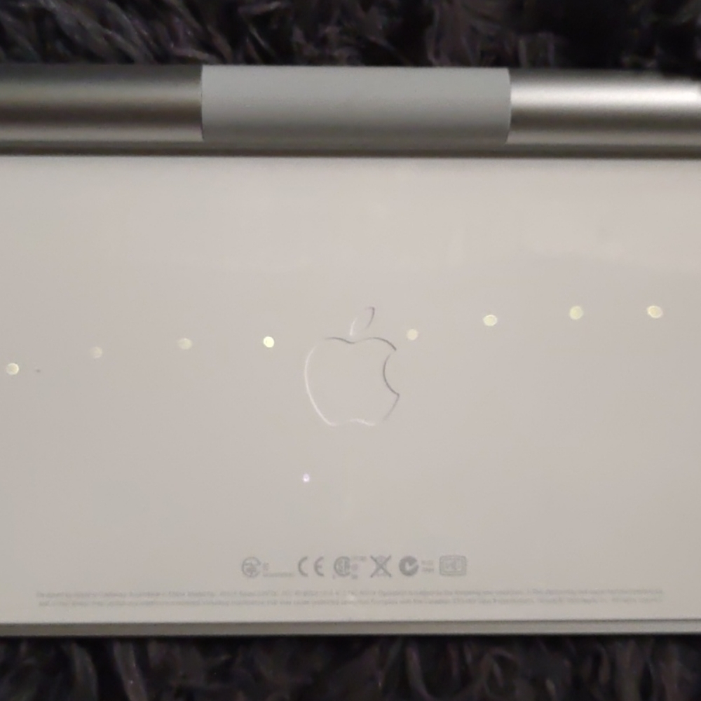 Apple wireless keyboard